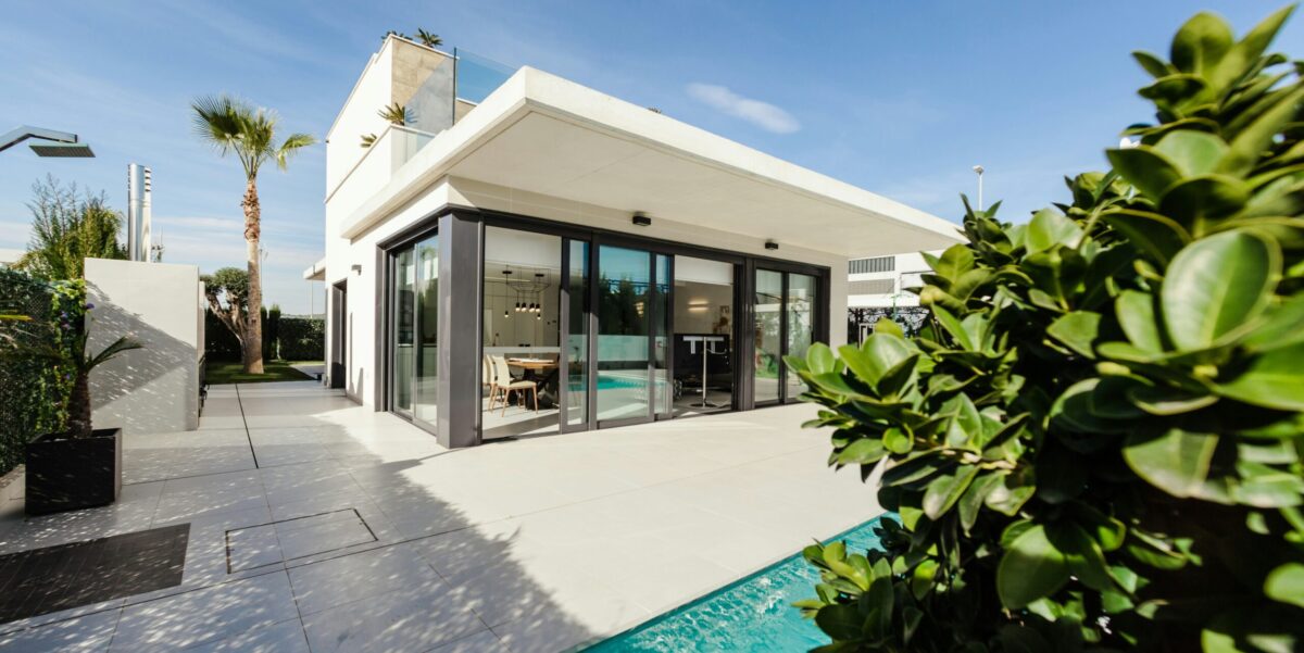 Real Estate Listings slideshow